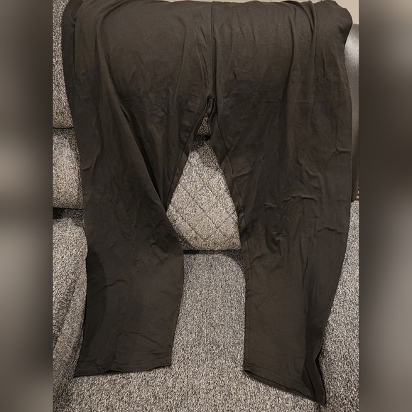 Black Lounging Pants - Picture 1 of 1